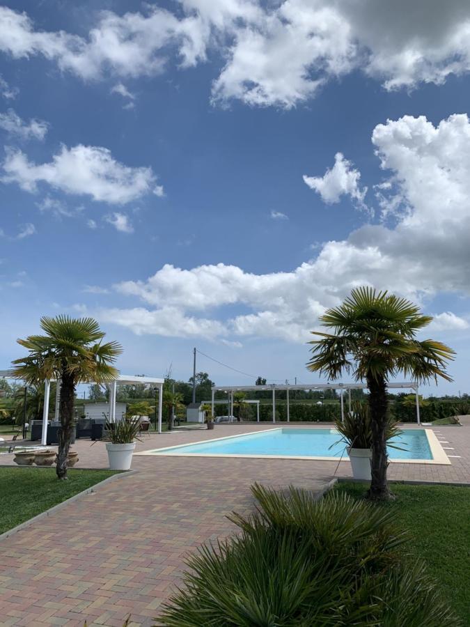Hotel Bussana Porto Tolle Exterior foto